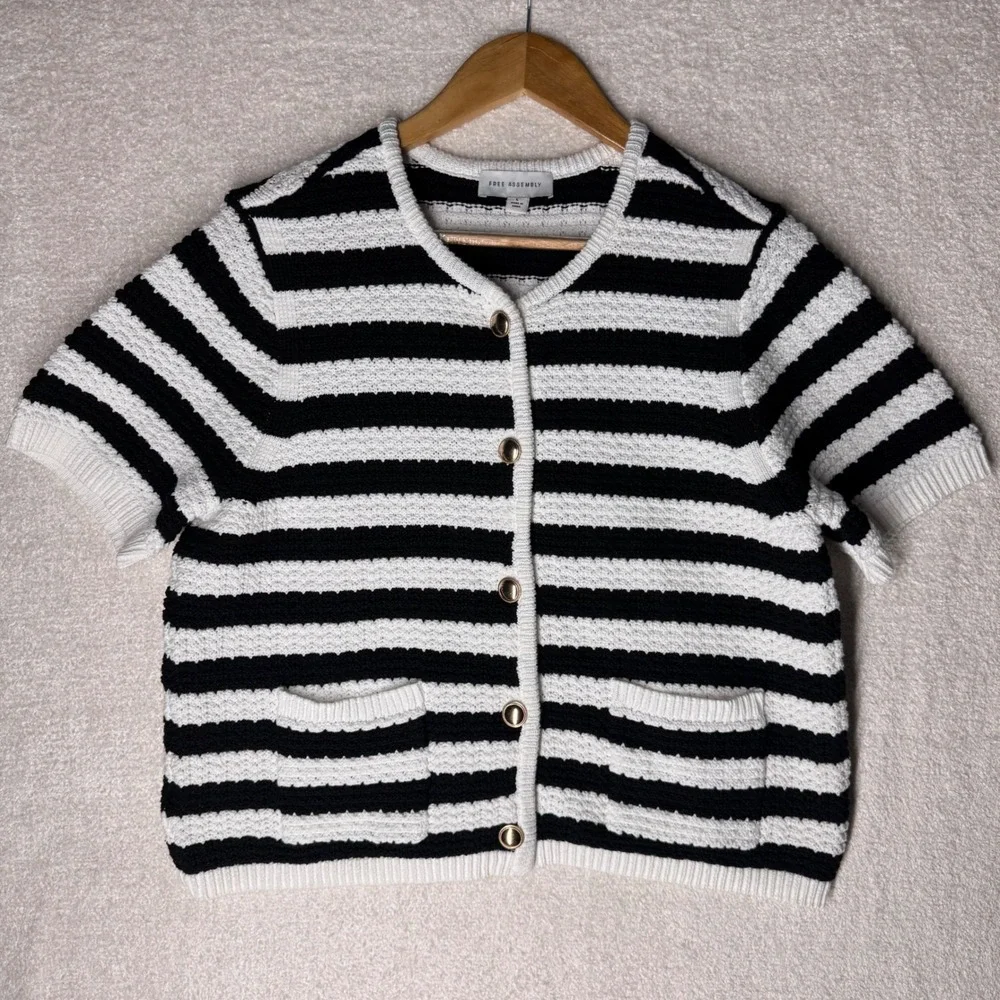 Free Assembly Women's L Black White Striped Short Sleeve Cardigan Gold Buttons